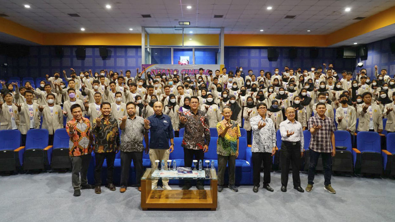 SEMANGAT : Anak penerima beasiswa mengikuti kegiatan penggalian potensi mahasiswa khusus jalur beasiswa Pemkab Sleman yang dihadiri secara langsung oleh Wakil Bupati Sleman Danang Maharsa.(Dokumentasi Humas Pemkab Sleman)