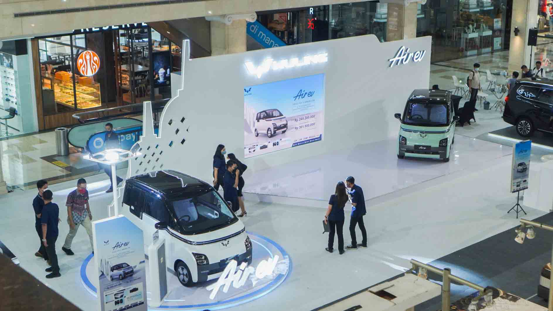 MOBIL LISTRIK: Wuling Motors (Wuling) pada hari ini resmi meluncurkan kendaraan listrik pertamanya di Jogjakarta. (WULING FOR RADAR JOGJA)
