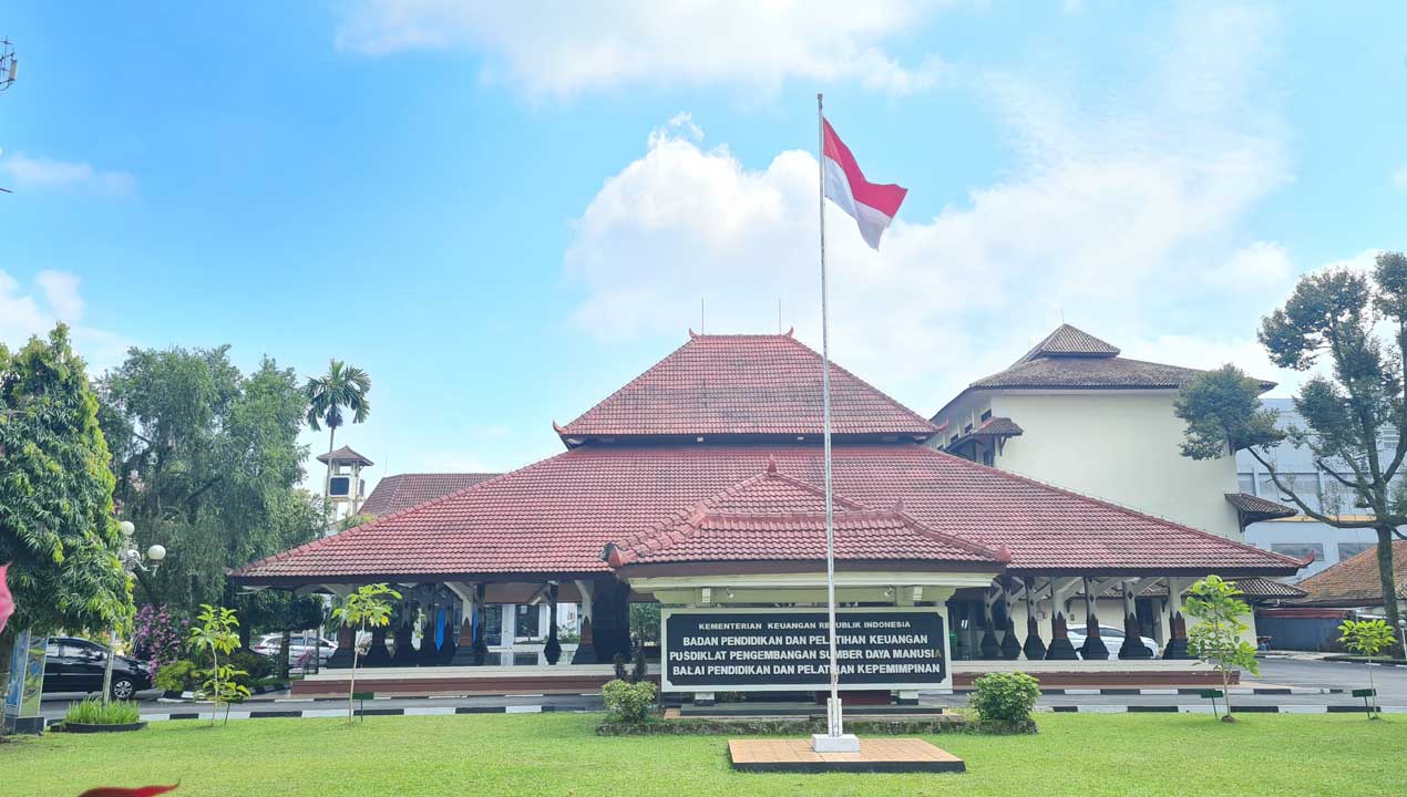 MILIK TNI: Tanah dan bangunan kantor Wali Kota Magelang yang berada di Jalan Sarwo Edhie Wibowo akan diserahkan kepada Akademi TNI. Sebagai gantinya, pemkot bakal menempati Kantor Balai Pendidikan dan Pelatihan Kepemimpinan ( BPPK) Kemenkeu di kawasan Alu