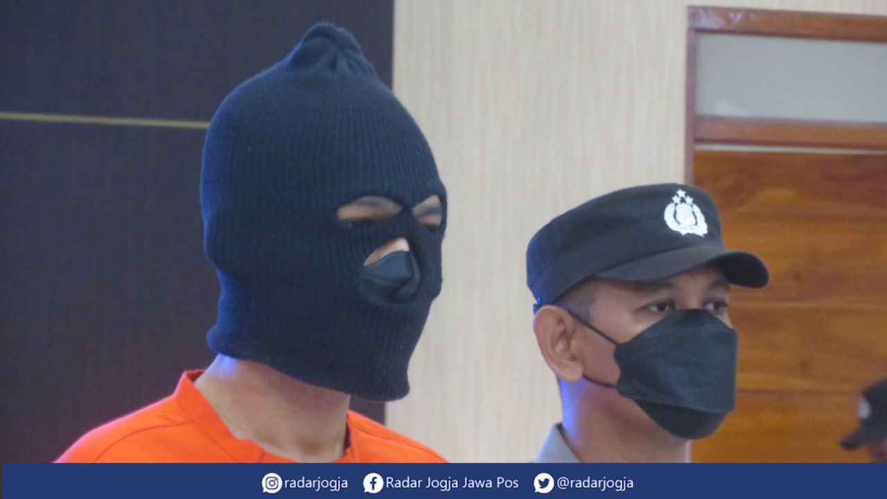 TEGA : Oknum anggota DPRD Bantul Enggar Suryo Jatmiko menipu dengan modus menjanjikan mengisi PNS di Pemkab Bantul. (DWI AGUS/RADAR JOGJA)