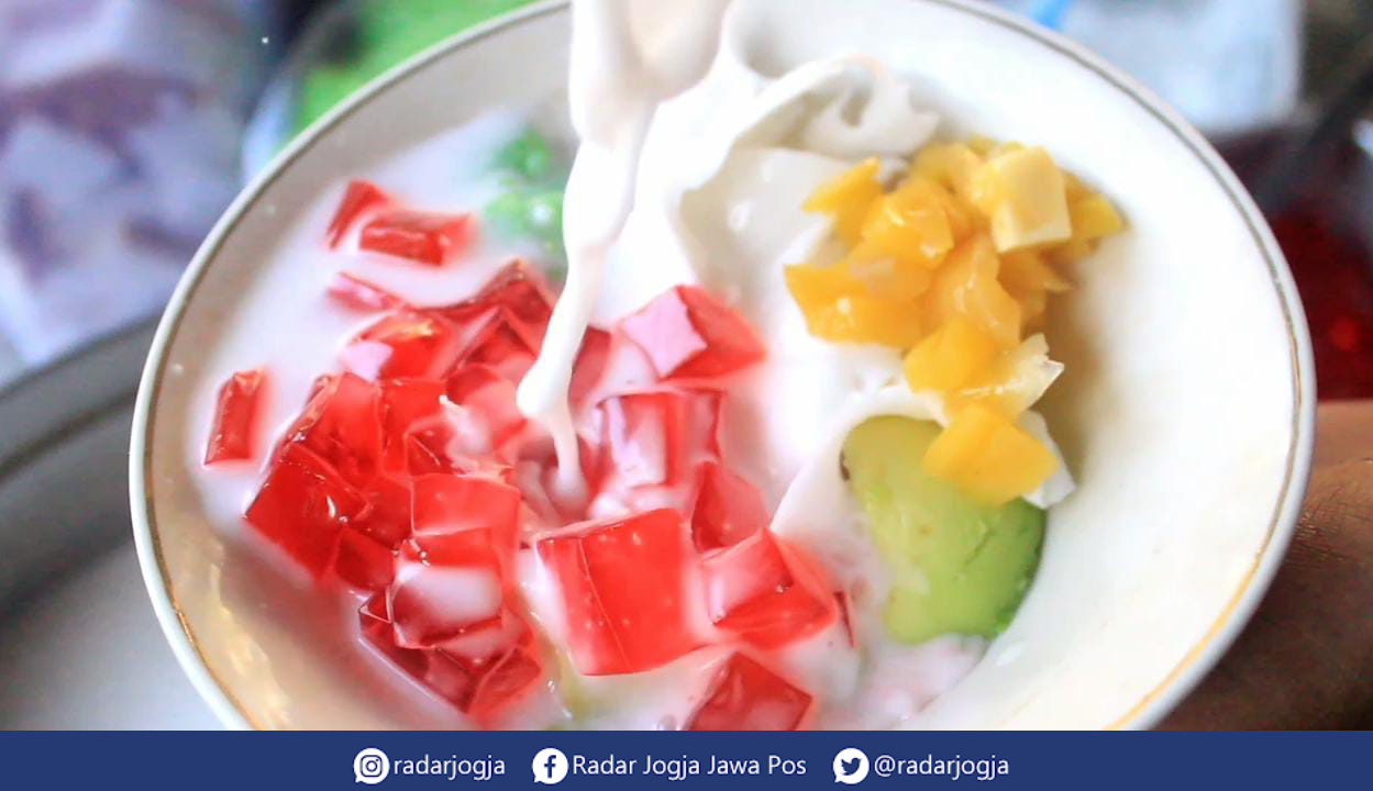 SEGER : Kedai Es Moerni 78 di Jalan Tukangan No. 45, Tegal Panggung, Danurejan, Kota Jogja, Jumat (14/10). (ANNISSA KARIN/RADAR JOGJA)