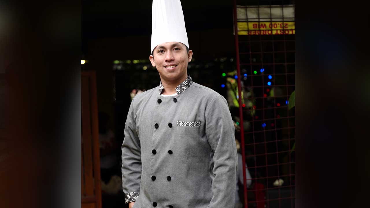 TAK BISA DARI KULINER: Dengan lagu-lagu karyanya berjudul nama-nama masakan Nusantara, Janwar Wely Husin meraih Karya Musik Terbaik 2022 dari Apresiasi Kreasi Indonesia (AKI) Kemenparekraf.(DOK PRIBADI)