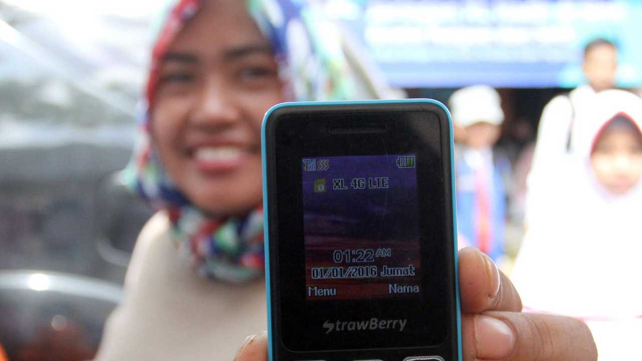 NGEBUT: Menggunakan Wi-Fi XL Home menjadikan pengalaman berinternet yang cepat.(ISTIMEWA)