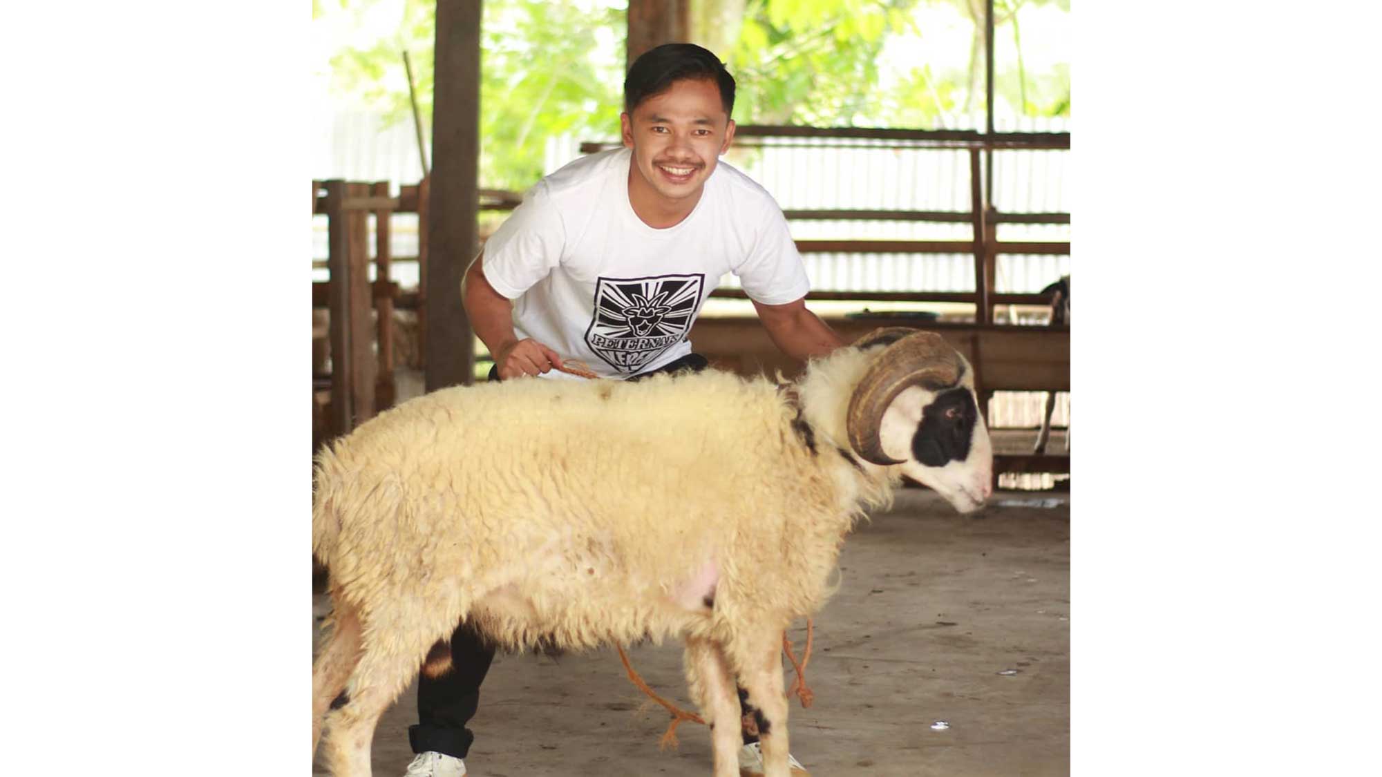 (Rayndra Syahdan Mahmudin dan Ella Rizki Farihatul Maftuhah, Kolaborasikan Integrited Farming)