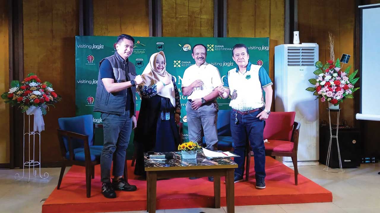 Jumpa pers kejuaraan pacuan kuda piala Raja Hamengku Buwono X yang ke-12 Kamis (25/11) di Dil Rani Restaurant Sleman.(WULAN YANUARWATI/RADAR JOGJA)
