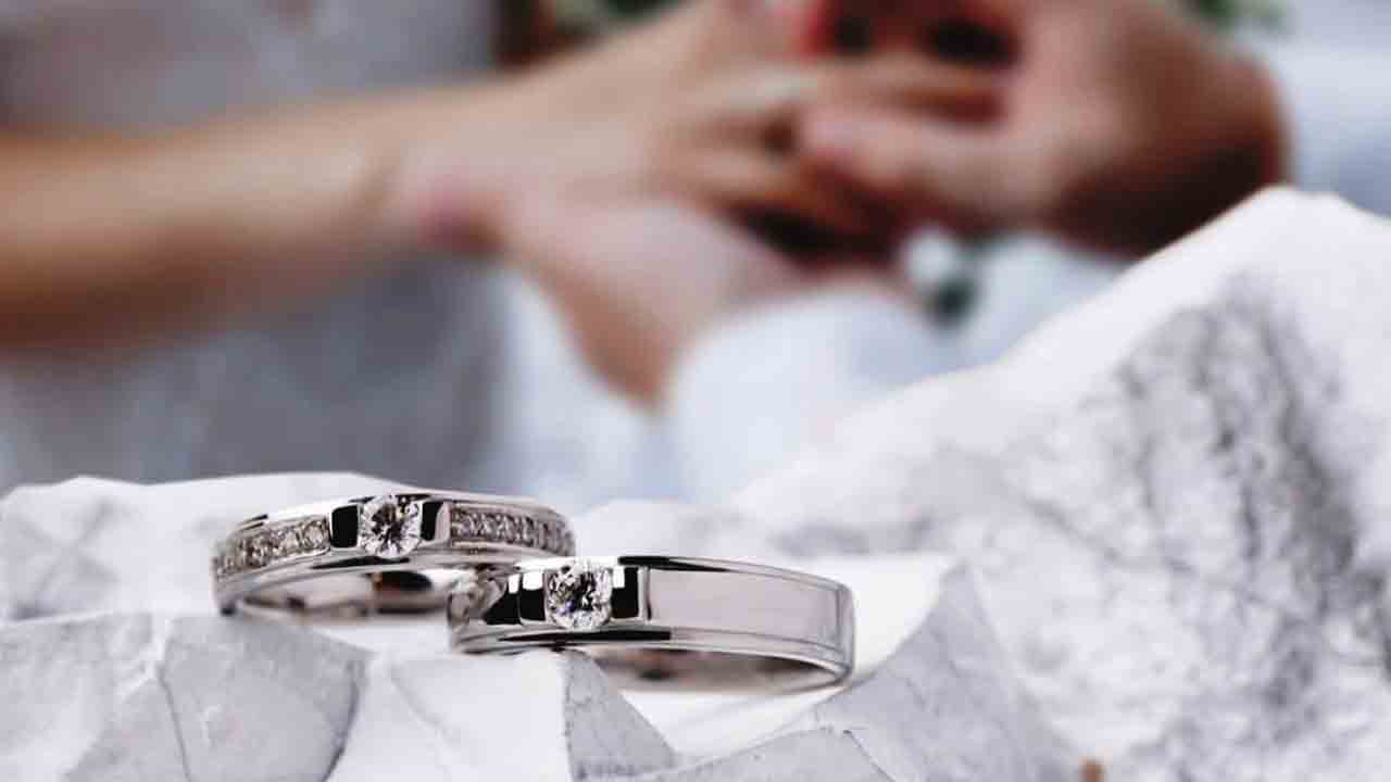 ELEGAN: Sepasang cincin pernikahan milik Sovia Jewelry. (INSTAGRAM SOVIA JEWELRY)