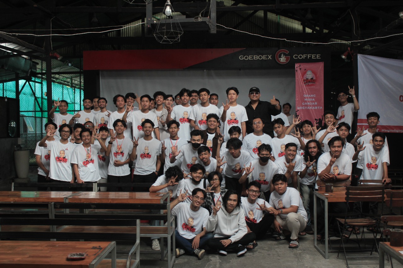 E_SPORT: Relawan Orang Muda Ganjar (OMG) Jogjakarta menggelar Kompetisi E-sports Mobile Legend di Geobox Coffee, Sleman, Rabu (14/12). (OMG FOR RADAR JOGJA)