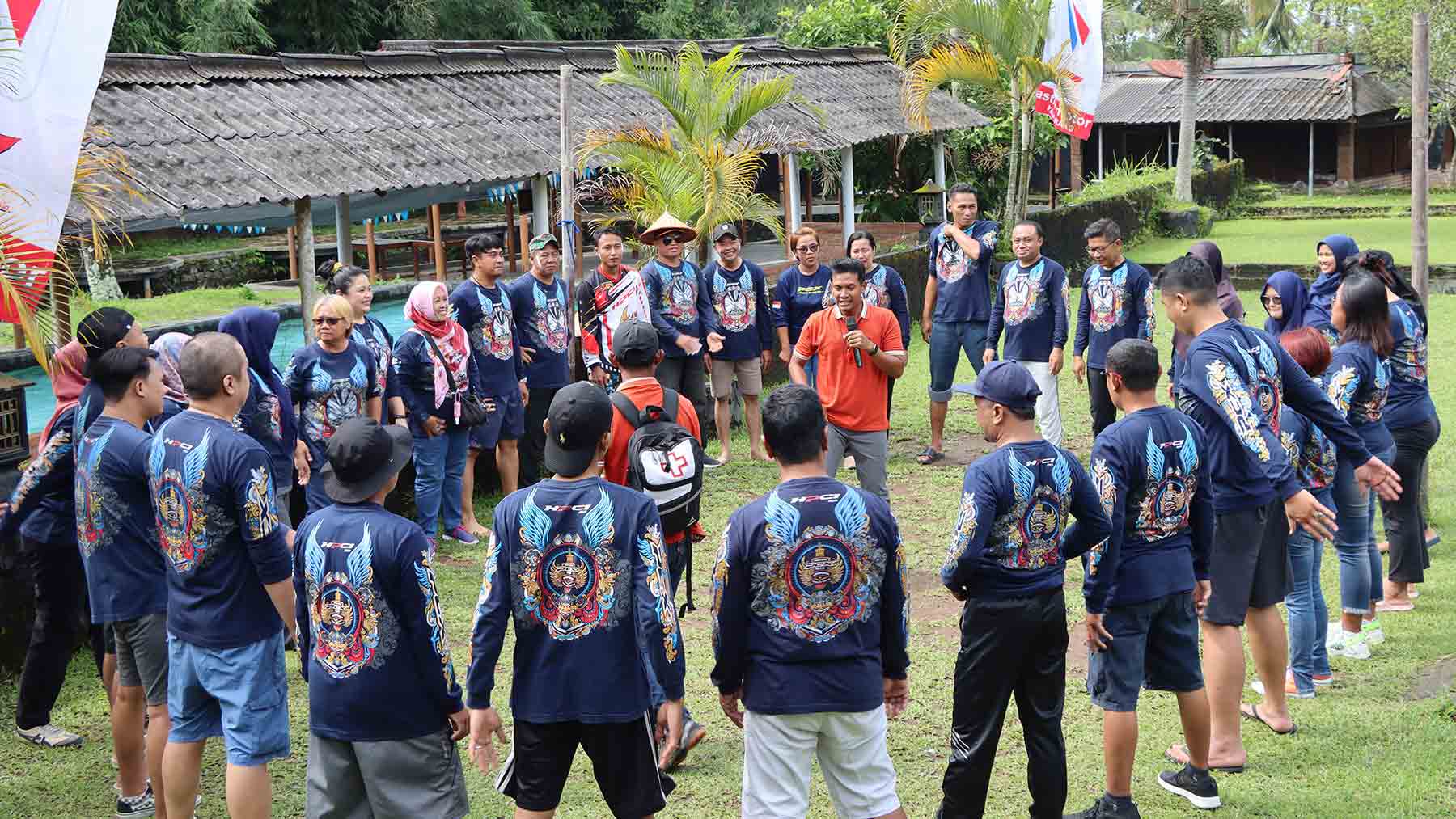 HONDA PCX CLUB INDONESIA: Honda PCX Club Indonesia (HPCI) chapter Jogjakarta sebagai wadah bagi penggemar Honda PCX series menggelar perayaan ulang tahun ke-9. Acara berlangsung di Karangsari Outbound, Pakem, Sleman, Minggu (29/1). (HONDA FOR RADAR JOGJA)