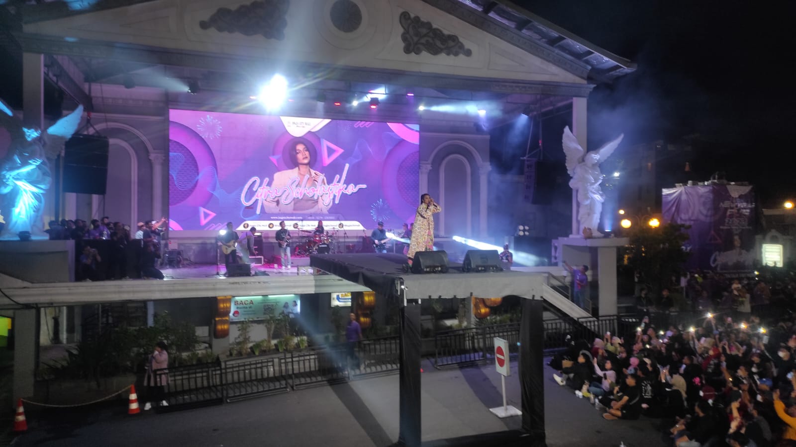 SERU : Jogja City Mall mengadakan acara JCM New Year Eve 2023 Welcome Twenty Three Party, Sabtu malam(31/12). (RADAR JOGJA)