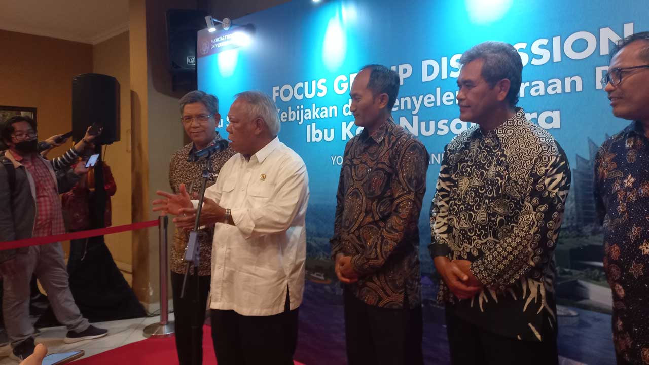 BAHAS IKN: Menteri PUPR Basuki Hadimuljono saat memberikan paparan mengenai progres IKN di University Club (UC) Hotel UGM, (27/1).(MEITIKA CANDRA LANTIVA/RADAR JOGJA)