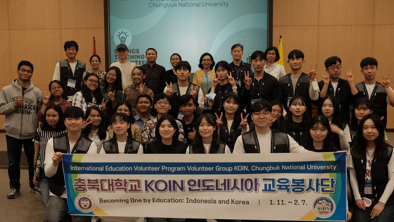 Universitas Sanata Dharma (USD) Yogyakarta melepas tim Relawan Mengajar KOIN (Korea-Indonesia) dari Chungbuk National University (CBNU).(Dok Humas Universitas Sanata Dharma)