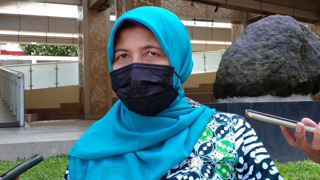 Kepala Disnaker Sleman Sutiasih.(WULAN YANUARWATI/RADAR JOGJA )