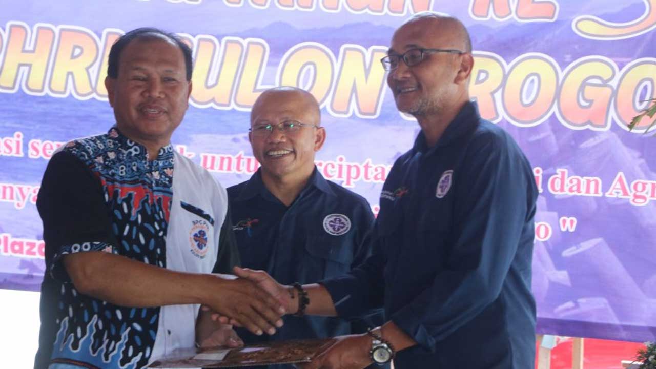 AMANAH: Ketua BPD PHRI DIY Deddy Ptanowo Eryono (kanan).