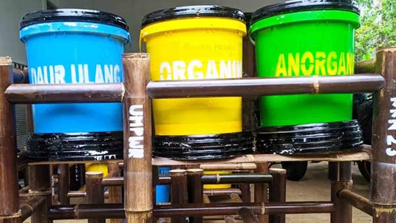 Pilah sampah. (DOK PRIBADI)