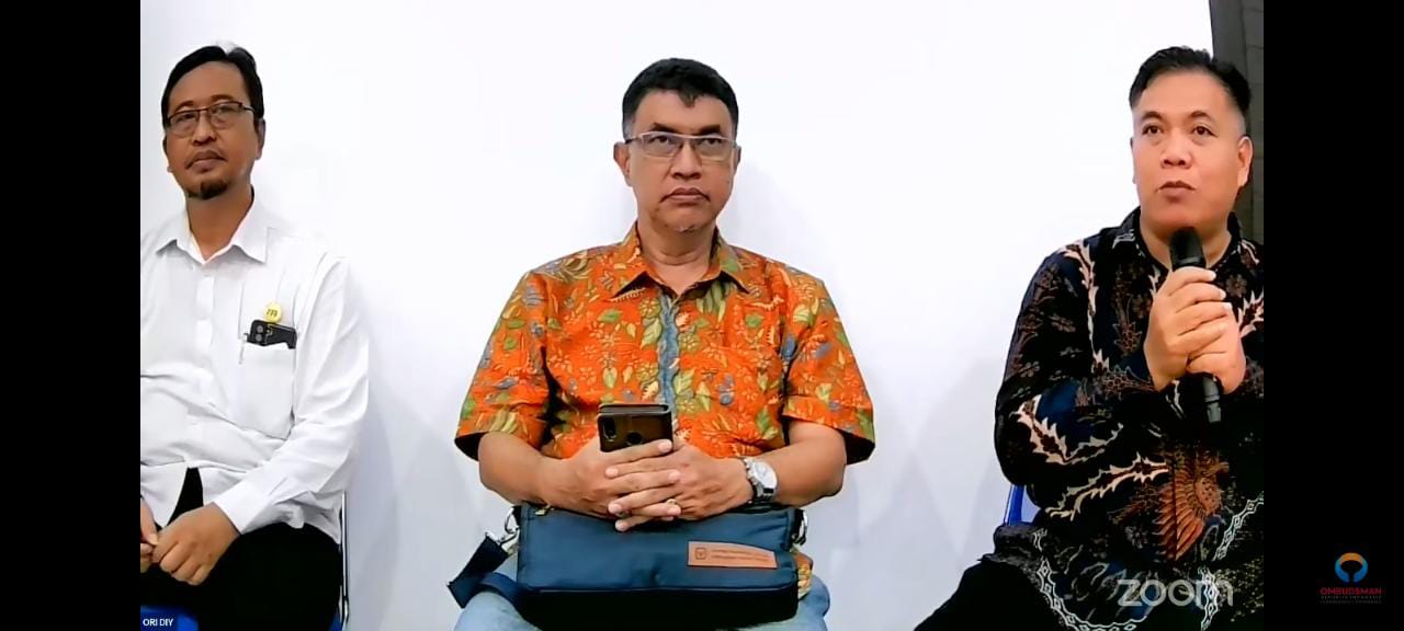 BUKA DATA : Kepala Bagian Perencanaan Dinas Pendidikan Pemuda dan Olahraga (Dikpora) DIJ Suci Rohmad saat memberikan paparan yang difasilitasi oleh Ombudsman Republik Indonesia (ORI) DIJ, Rabu (22/2). (TANGKAPAN LAYAR)