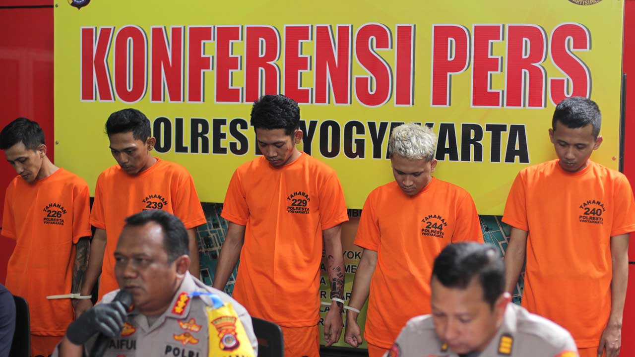 GUNTUR AGA TIRTANA/RADAR JOGJA