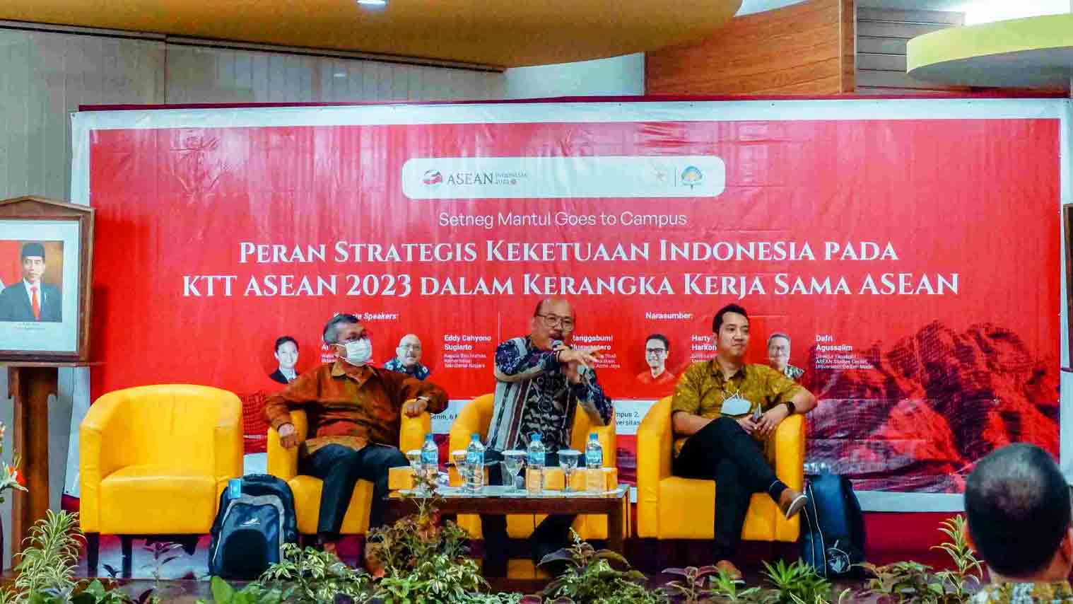 DISKUSI: Universitas Atma Jaya Yogyakarta berkolaborasi dengan Kementerian Sekretariat Negara menyelenggarakan Setneg Mantul Goes to Campus. (UAJY FOR RADAR JOGJA)