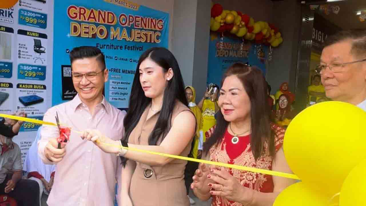 GRAND OPENING: Majestic Furniture membuka gerai terbarunya di Jalan Ring Road Barat Nomor 123, Gamping Kidul, Ambarketawang, Gamping, Sleman. (MAJESTIC FURNITURE FOR RADAR JOGJA)