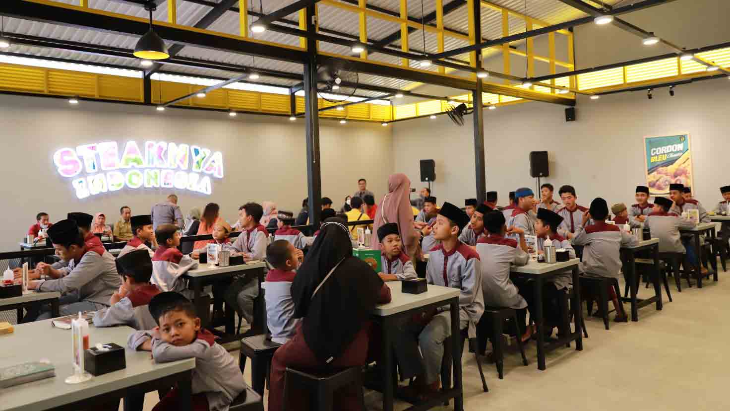 BUKBER: Bukber di Waroeng Steak dijamin enak dan puas. (WAROENG STEAK FOR RADAR JOGJA)