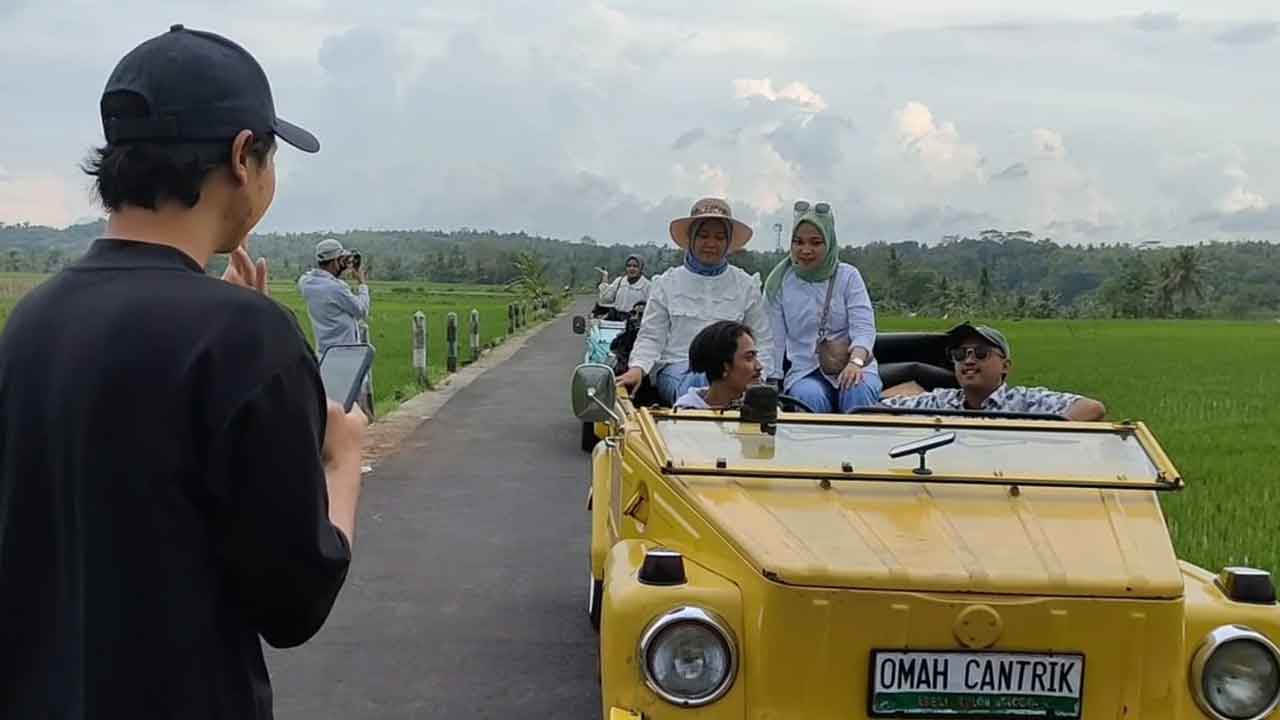 SERU: Trip susur desa yang disediakan Omah Cantrik di Kalurahan Tanjungharjo, Kapanewon Nanggulan, Kulonprogo.(DOK OMAH CANTRIK)