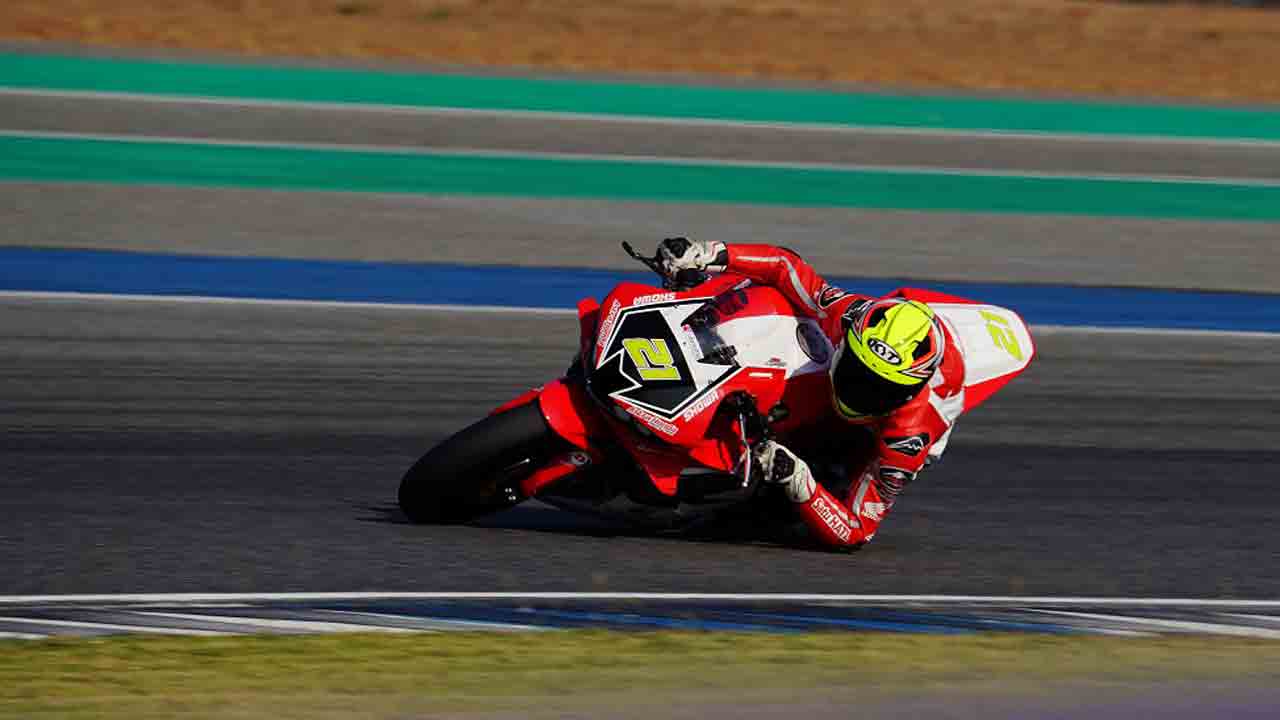RACER: Pebalap M. Adenanta Putra. (HONDA FOR RADAR JOGJA)