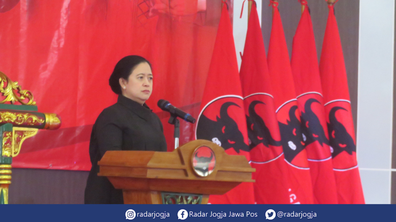 SOSOK : Ketua DPP PDI Perjuangan Puan Maharani saat membuka Rakerda PDI Perjuangan DIJ di Kantor DPD PDI Perjuangan DIJ, Minggu (11/6). (DWI AGUS/RADAR JOGJA)