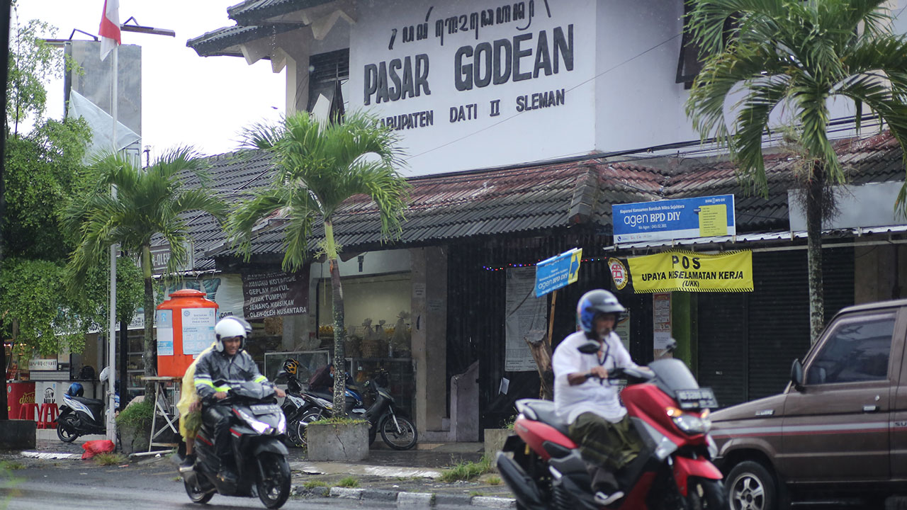 Pasar Godean .(ELANG KHARISMA DEWANGGA/RADAR JOGJ)