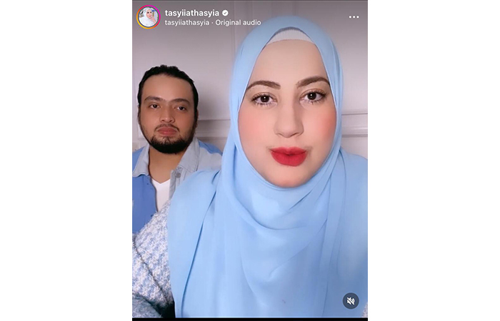 FOTO :  Preview Tasyi Athasyia klarifikasi dengan sang suami