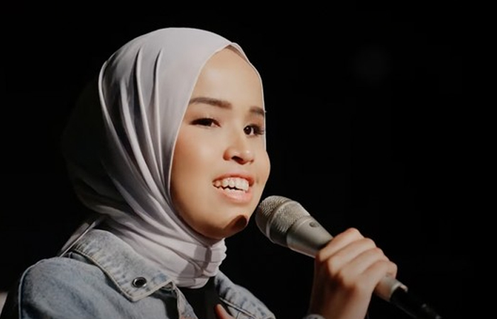 Dibalik suksesnya Putri Ariani, inilah fakta dari keluarganya.