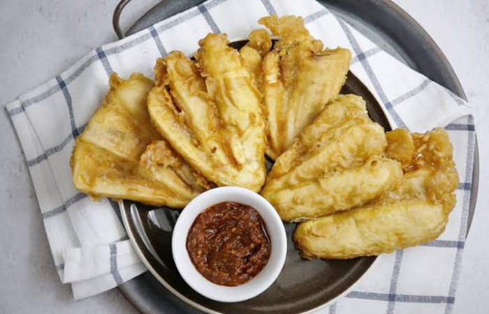 TAMPILAN : Pisang Goreng pake sambal