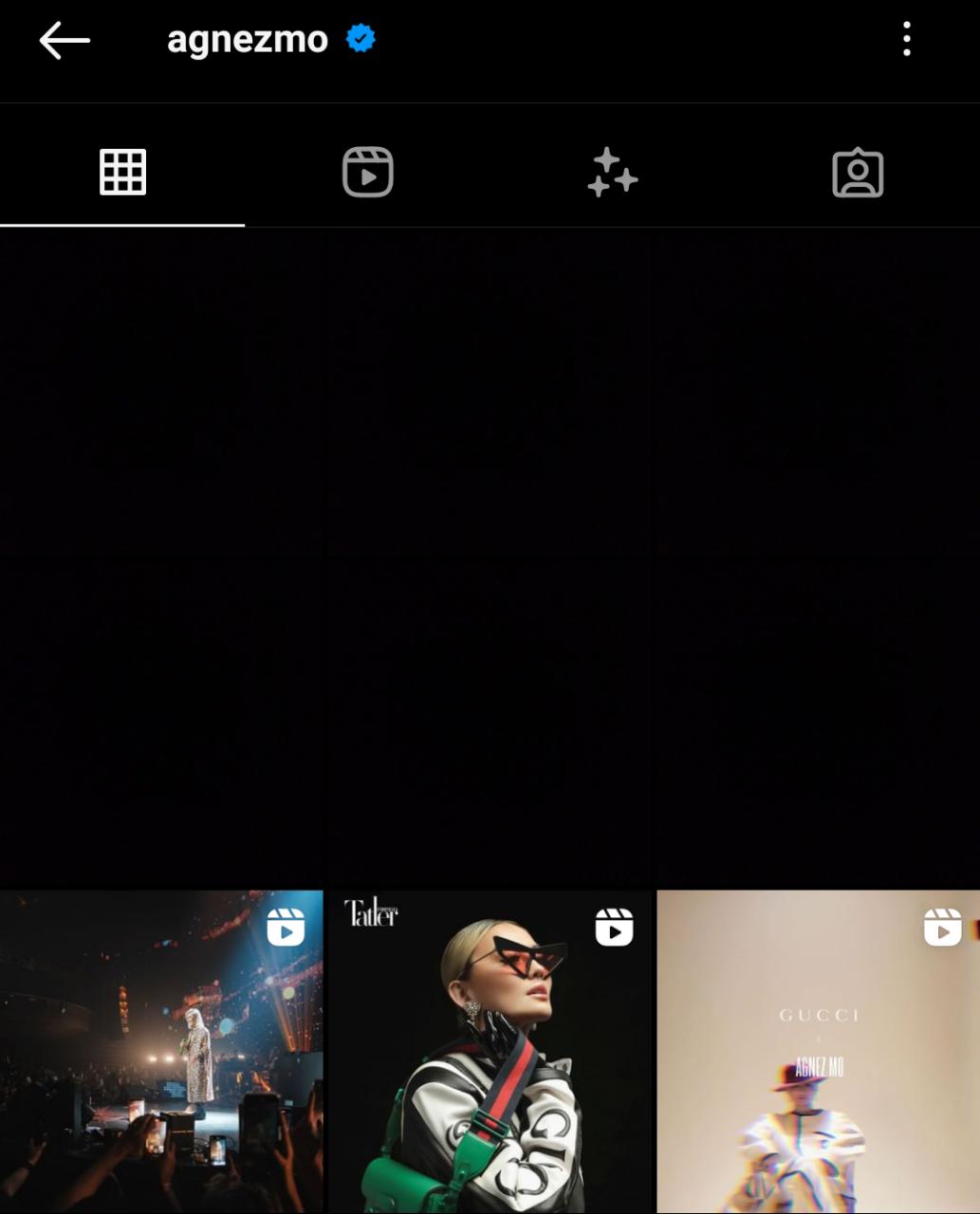 Akun Instagram Anez Mo Penuh Postingan Hitam Pekat.