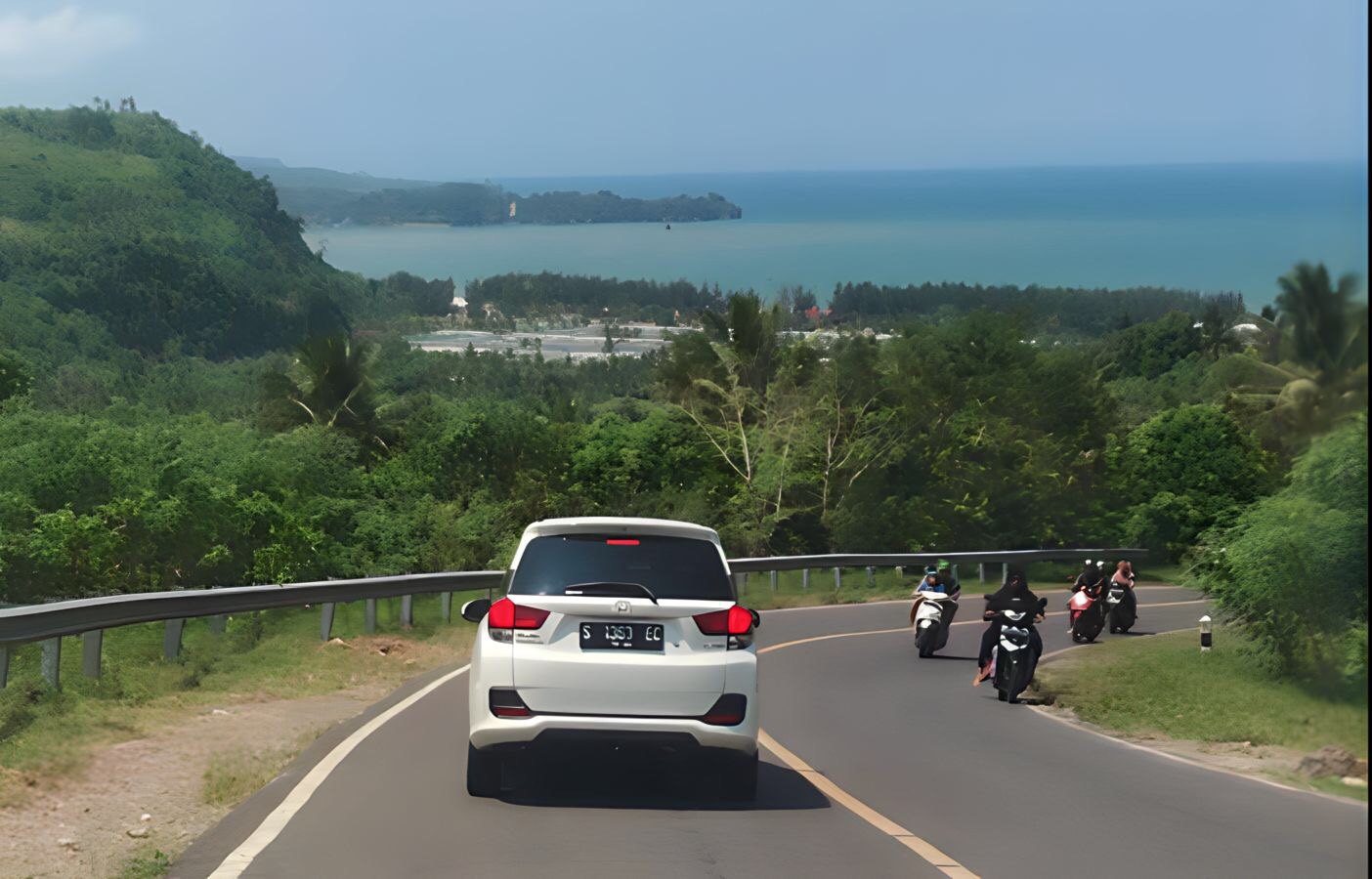 Salah satu pemandangan di JLS