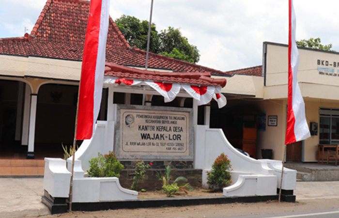 Kantor Desa Wajak Lor.