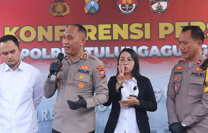 MASIH PROSES : Belum ada kejelasan, polisi masih menunggu bukti tambahan terkait pembunuhan pasutri Ngantru.