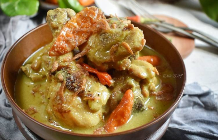 KELEZATAN TIADA TARA : Ayam lodho sudah menjadi primadona sejak dahulu, sehingga tak jarang direkomendasikan.