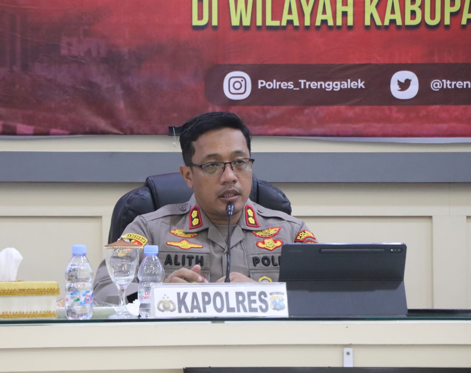 TEGAS : Kapolres Trenggalek AKBP Alith Alarino ketika dikonfirmasi.