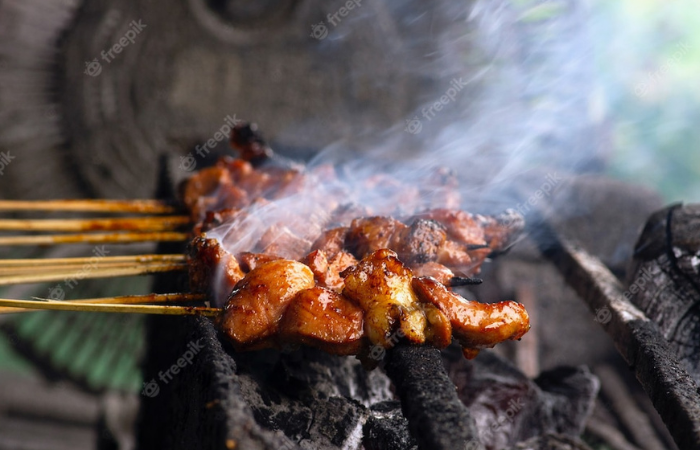 SATE: Tempat makan sate di Tulungagung termantul.