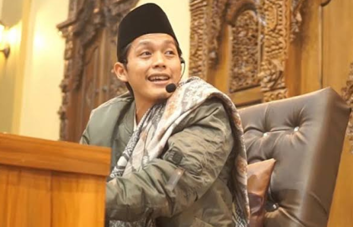 SOSOK: Sosok kakek Gus Iqdam seorang pendiri Kakek Gus Iqdam Pendiri Pondok Pesantren di Blitar.