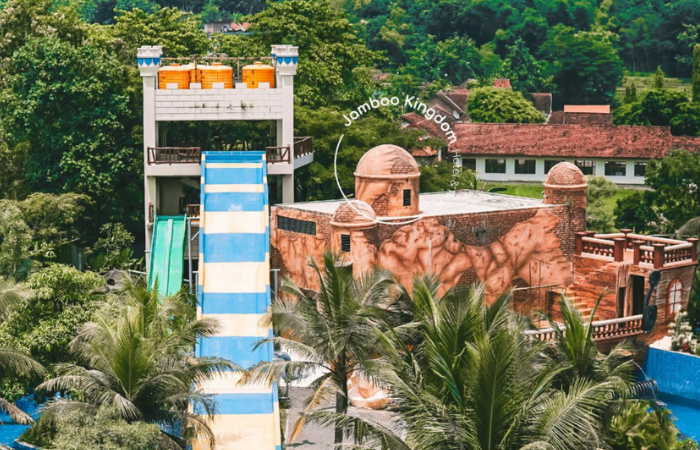HOTEL: Salah satu hotel yang memiliki arena waterpark.