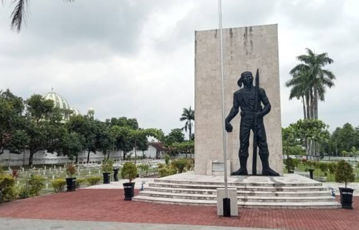 PAHLAWAN: Terdapat 8 pahlawan tanpa identitas yang dimakamkan di Taman Makam Pahlawan.