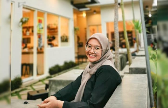 PANTANG MENYERAH: Riza Nur Chamida yang mempunyai prinsip memulai dari apa yang bisa dikerjakan hari ini, sebagai awal dari kesuksesan.