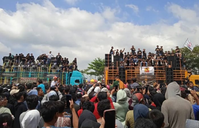 Bettle sound system yang merupakan pertunjukan musik dari berbagai sound, di adu untuk melihat Sound system siapa yang paling menggelegar