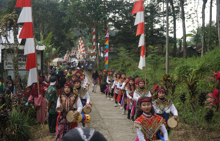 SENI TRADISIONAL: Salah satu potensi seni tradisional jaranan yang masih lestari di Desa Nglurup.