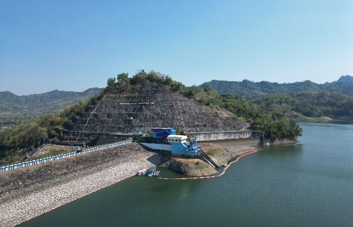 Waduk Wonorejo yang  terletak di Desa Wonorejo, Kecamatan  Pagerwojo, Tulungagung, memiliki beragam fasilitas untuk wisata.