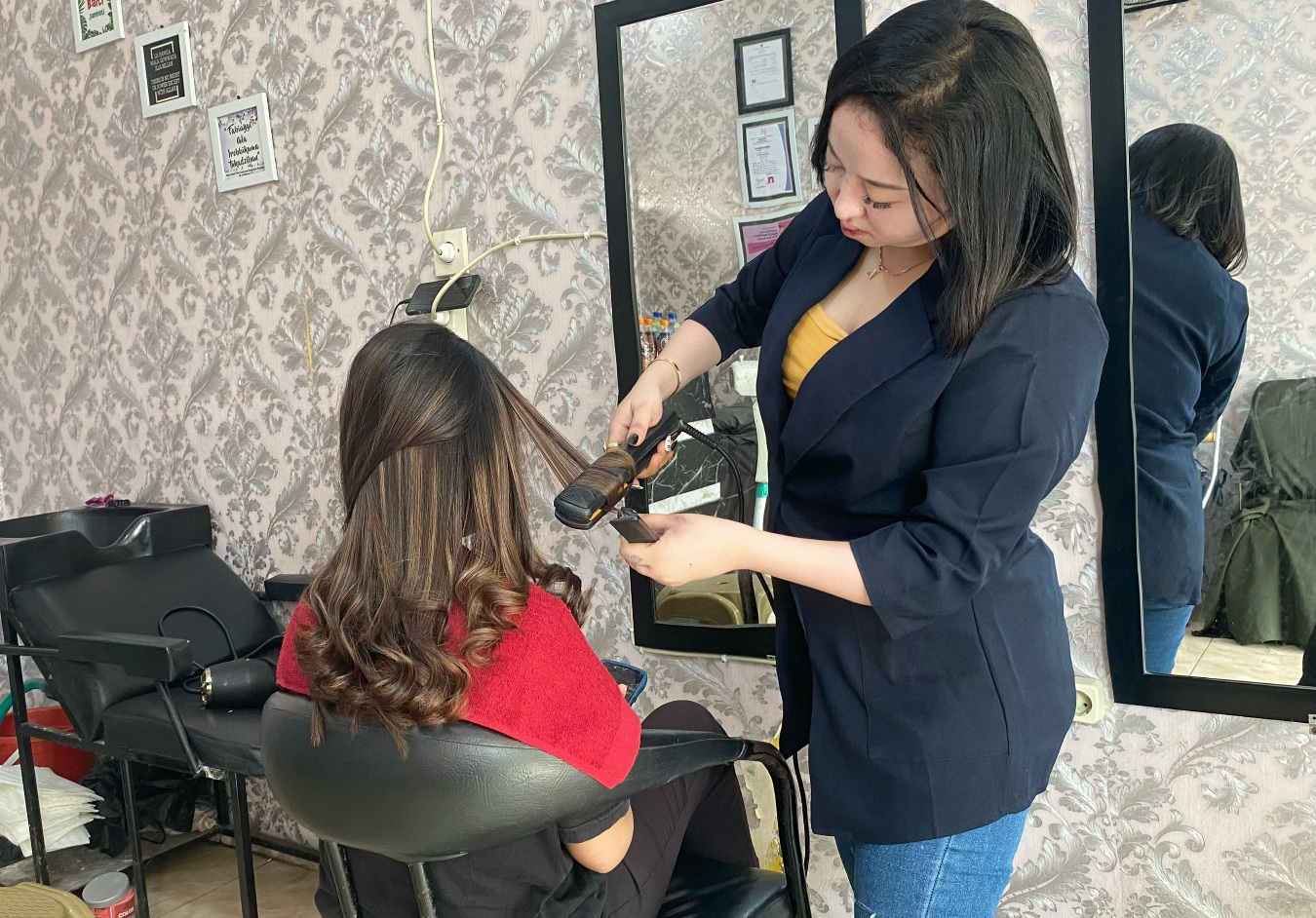 Penawaran menarik: Isa Beauty Salon menyediakan rangkaian perawatan super lengkap dengan harga terjangkau.