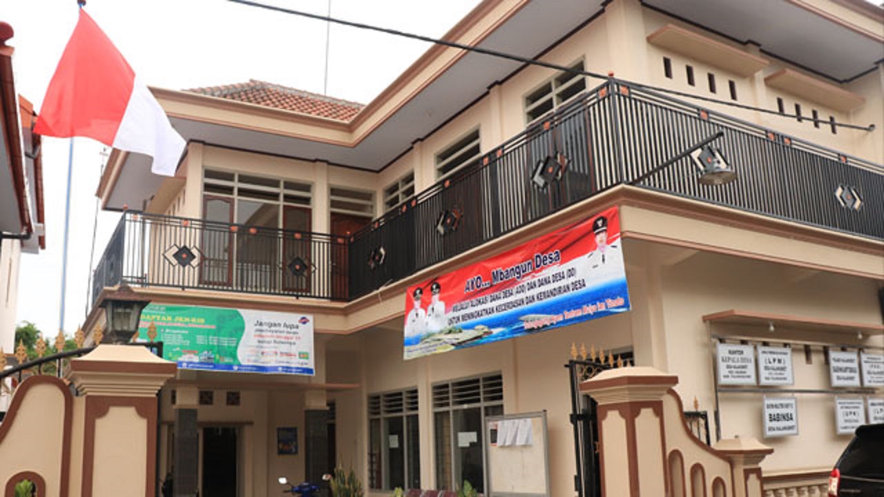Kantor Desa Kalangbret, Kecamatan Kauman, Tulungagung