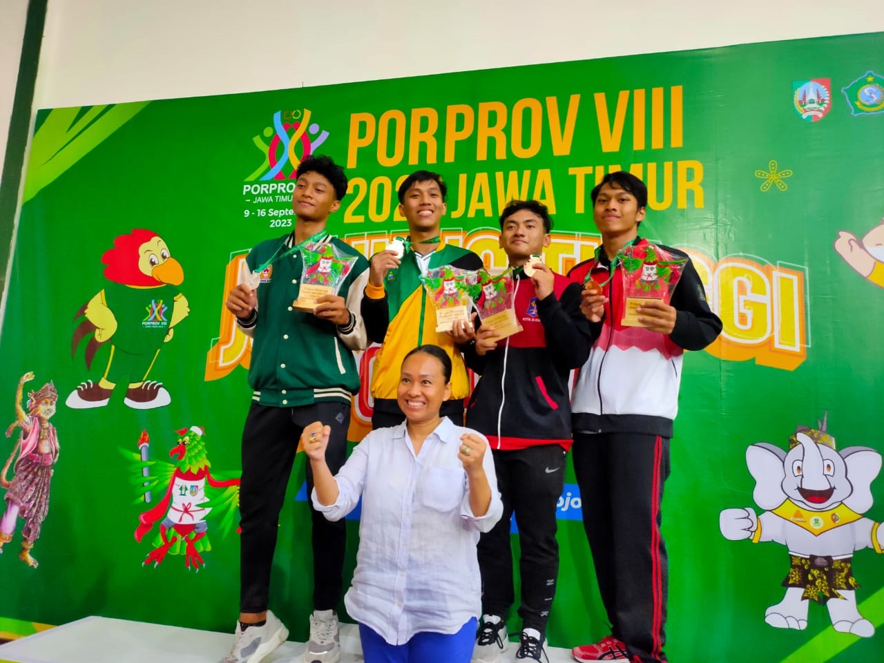 BERJUANG: Atlet dari Kota Blitar yang berhasil membawa pulang medali di ajang Porprov VIII Jatim 2023.