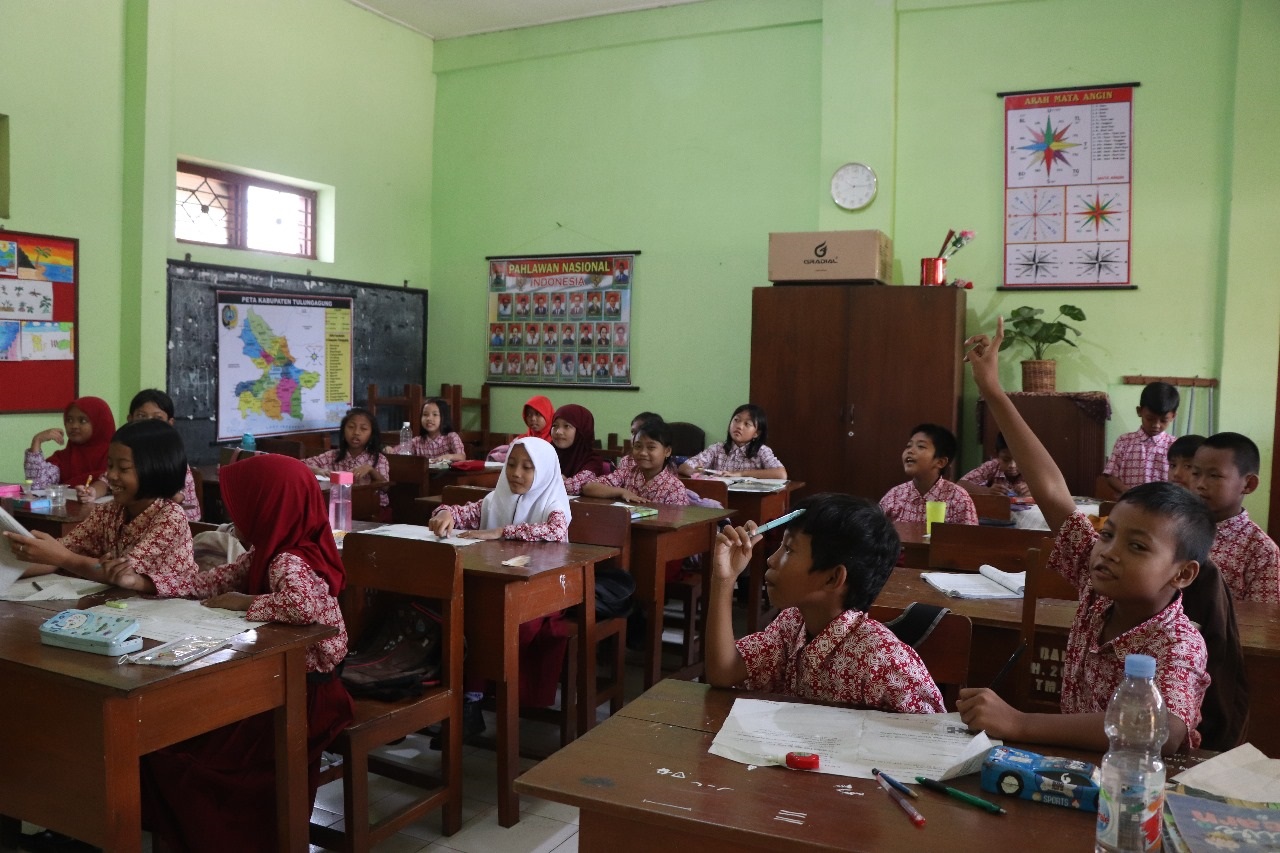 PILIH PINJAM: ANBK SD di Tulungagung selalu dibayangi permasalahan sama setiap tahun, yaitu minimnya kepemilikan peralatan berbasis teknologi informasi.