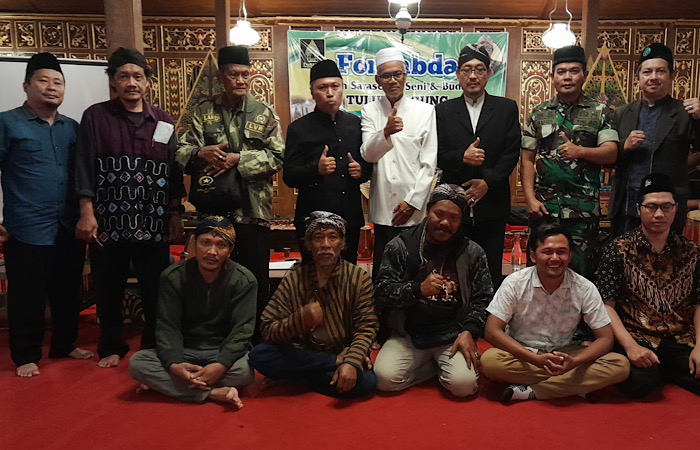 PEDULI: Para narasumber dan dalam sarasehan dengan tema Dinamika Dasar Negara dan Kesaktian Pancasila yang diselenggarakan ForSabda di Lotus Garden, Jumat (22/9/2023).