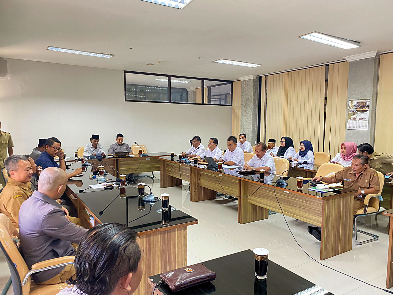 SEKSAMA: Gapensi Kabupaten Blitar saat melakukan hearing dengan anggota dewan, Selasa (26/9/2023/).